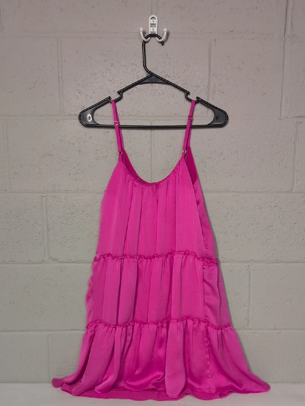 TRINA TURK Havsa Tiered Hot Pink Salamander Mini Dress Size XS, Summer Dress - Picture 5 of 8